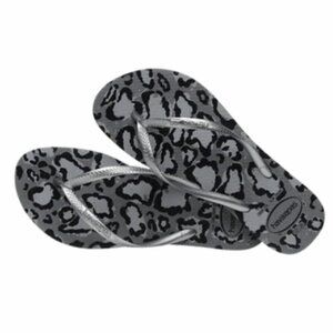 Havaianas Women's Slim Animal Print Gray Aco / Silver Bright Flip Flops